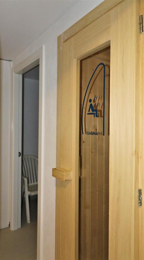 Sunset Waves Deluxe Apartments Poniente Beach Resort Benidorm Bagian luar foto