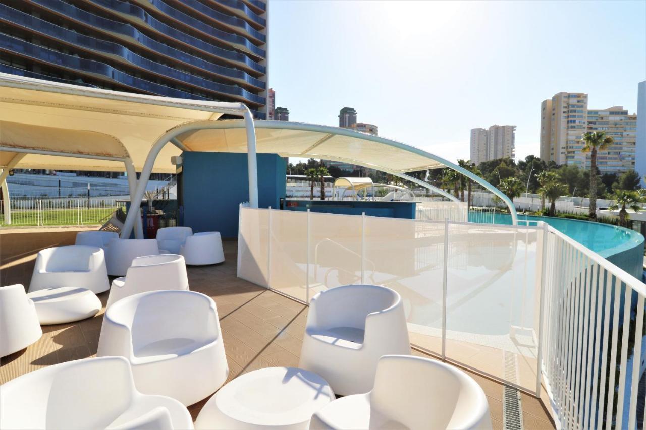 Sunset Waves Deluxe Apartments Poniente Beach Resort Benidorm Bagian luar foto
