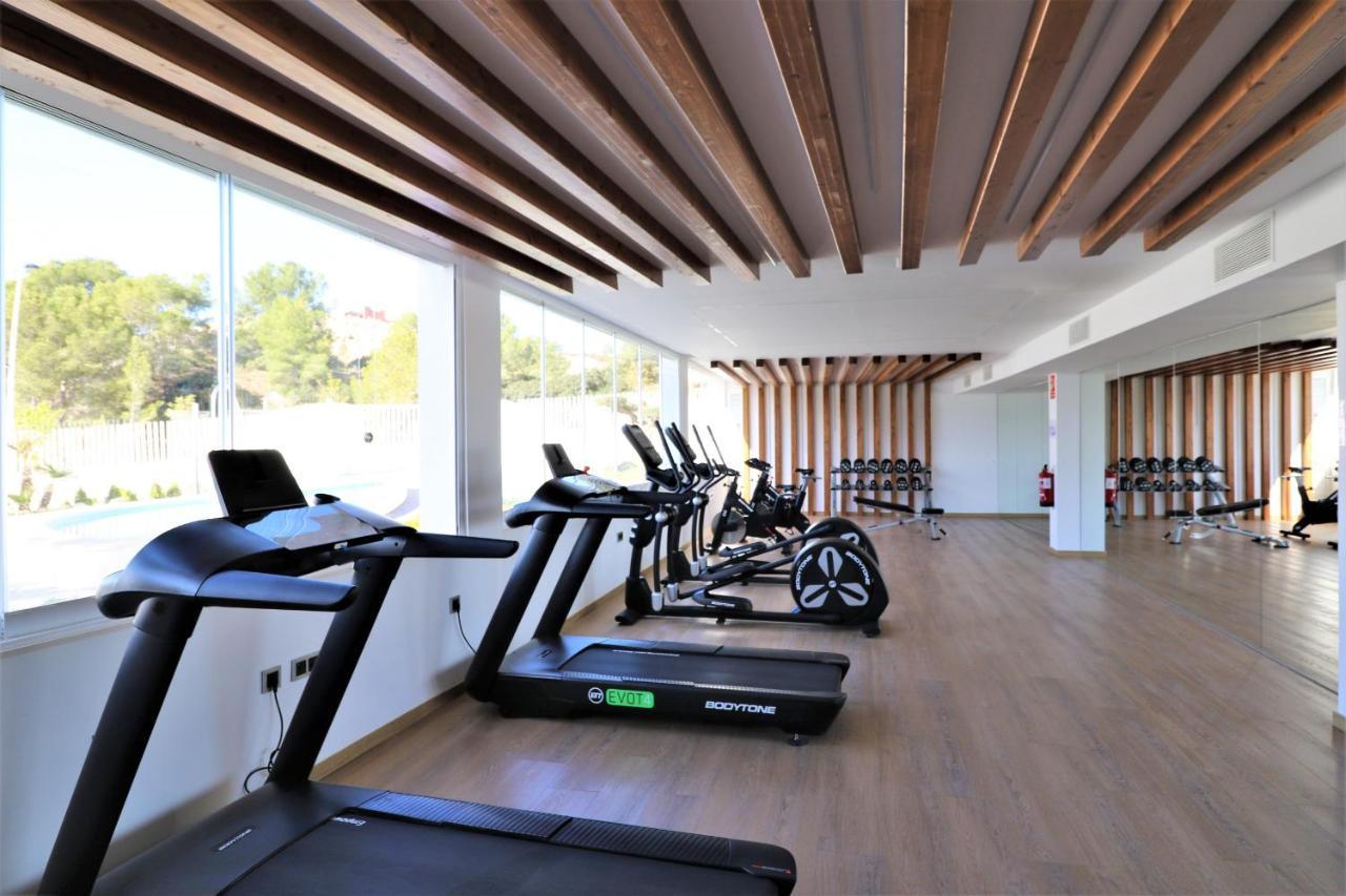Sunset Waves Deluxe Apartments Poniente Beach Resort Benidorm Bagian luar foto