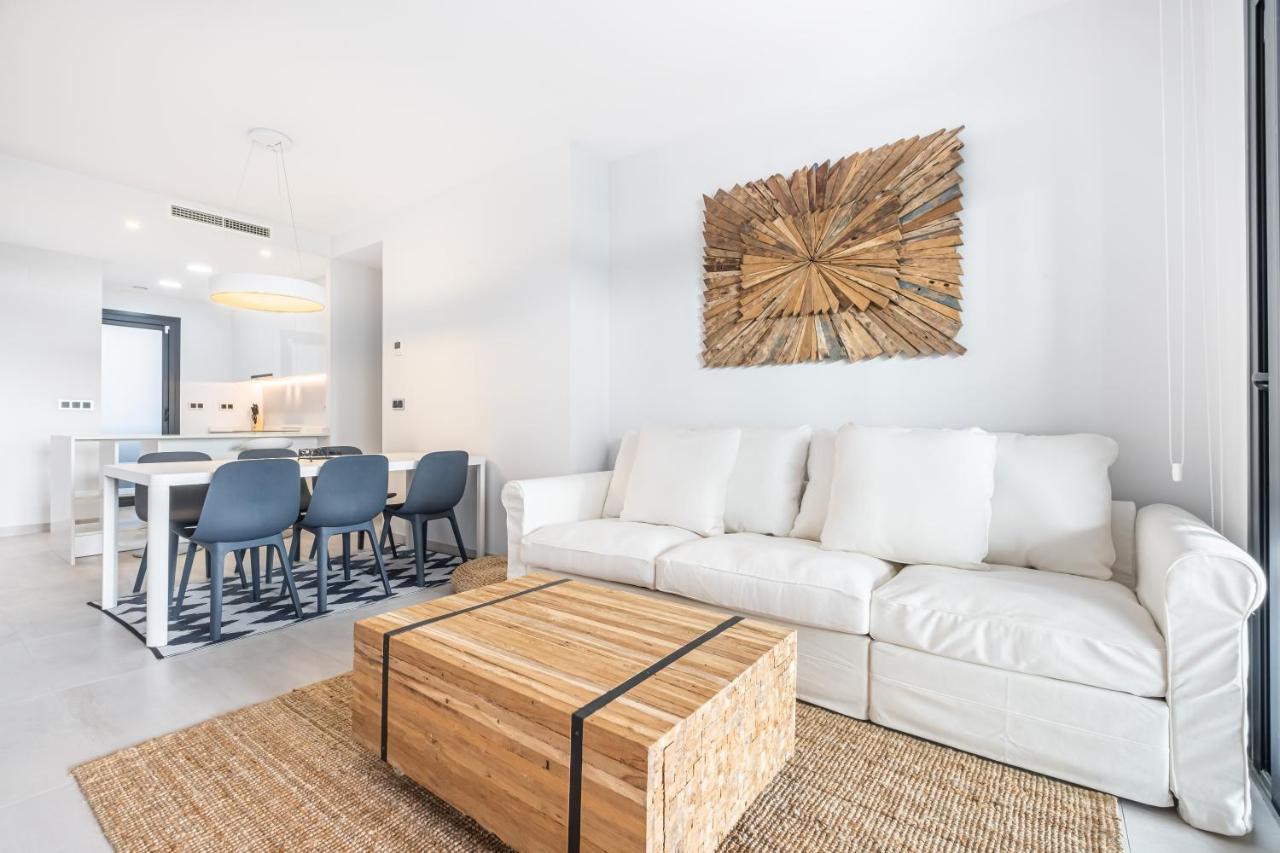 Sunset Waves Deluxe Apartments Poniente Beach Resort Benidorm Bagian luar foto